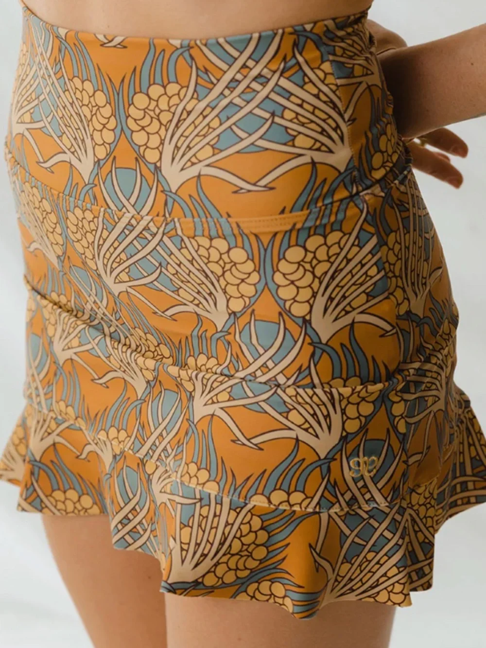 Albion golden hour high waited sim skirt XXL nwt - Picture 7 of 10